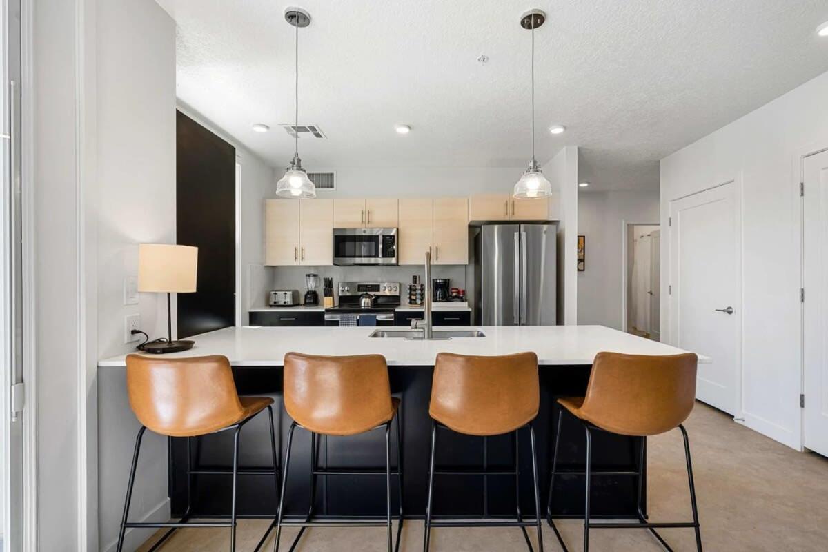 Appartamento 2Br Luxury Urban Escape Balcony & Fitness Center Salt Lake City Esterno foto